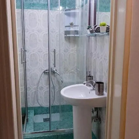 George Studio Apartment